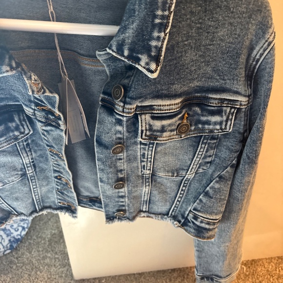 Buffbunny jean jacket New with tags size large $98 - Picture 5 of 5